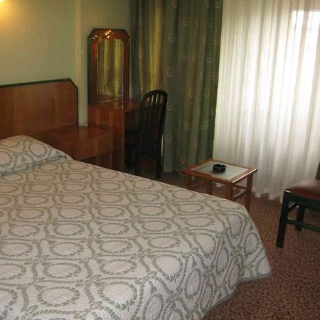 Oender Otel Erbaa Extérieur photo